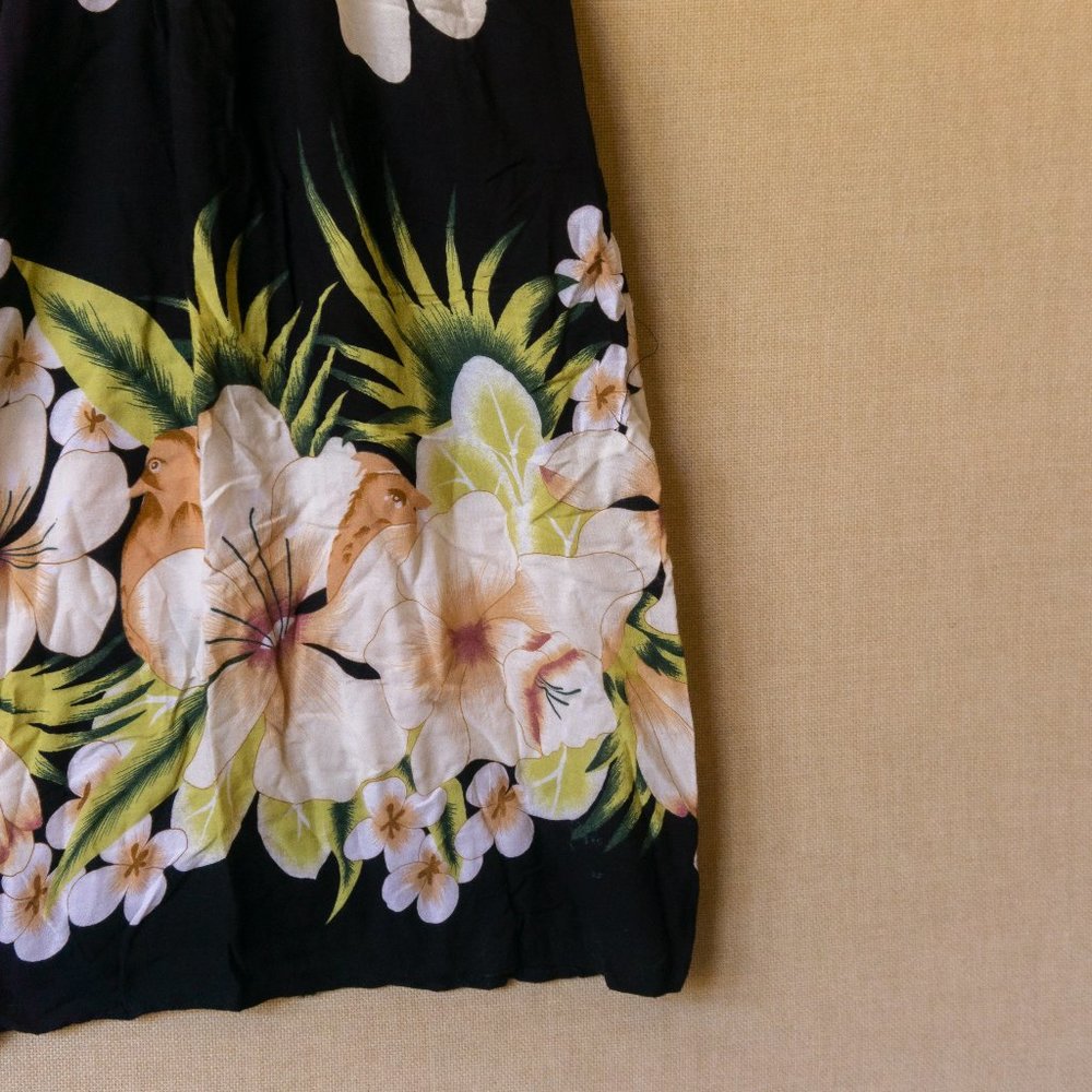 Floral Print Ruffled Flowy Dress - Picture 3 of 5